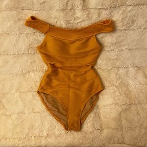 One piece yellow swimsuit M